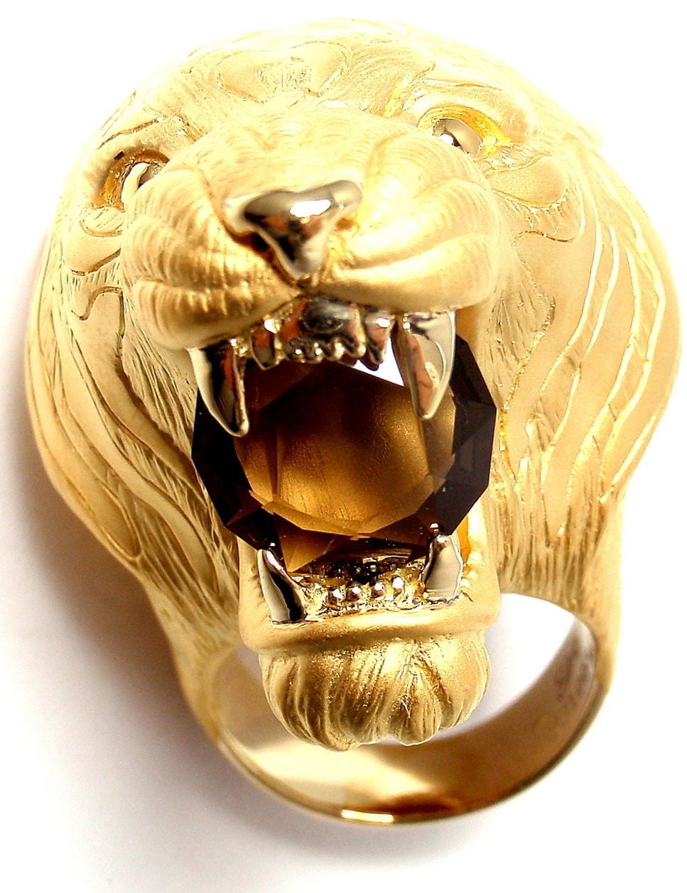 gold ring tiger