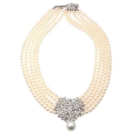 five strand pearl necklace 