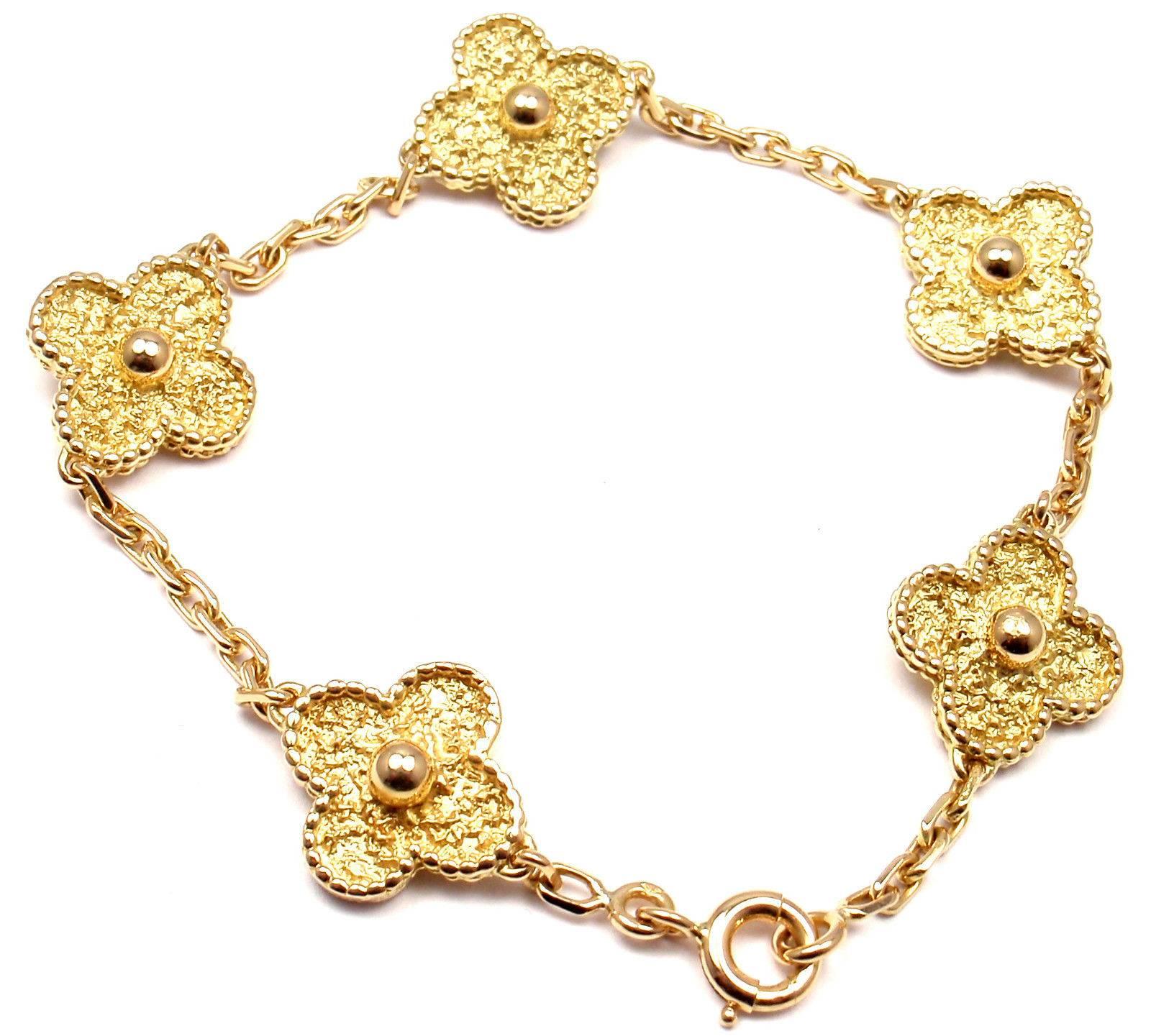 18k Yellow Gold Vintage Alhambra Yellow Gold Bracelet by Van Cleef & Arpels. 
With five Motifs made out of 18k Yellow Gold.

Details:
Length: 7