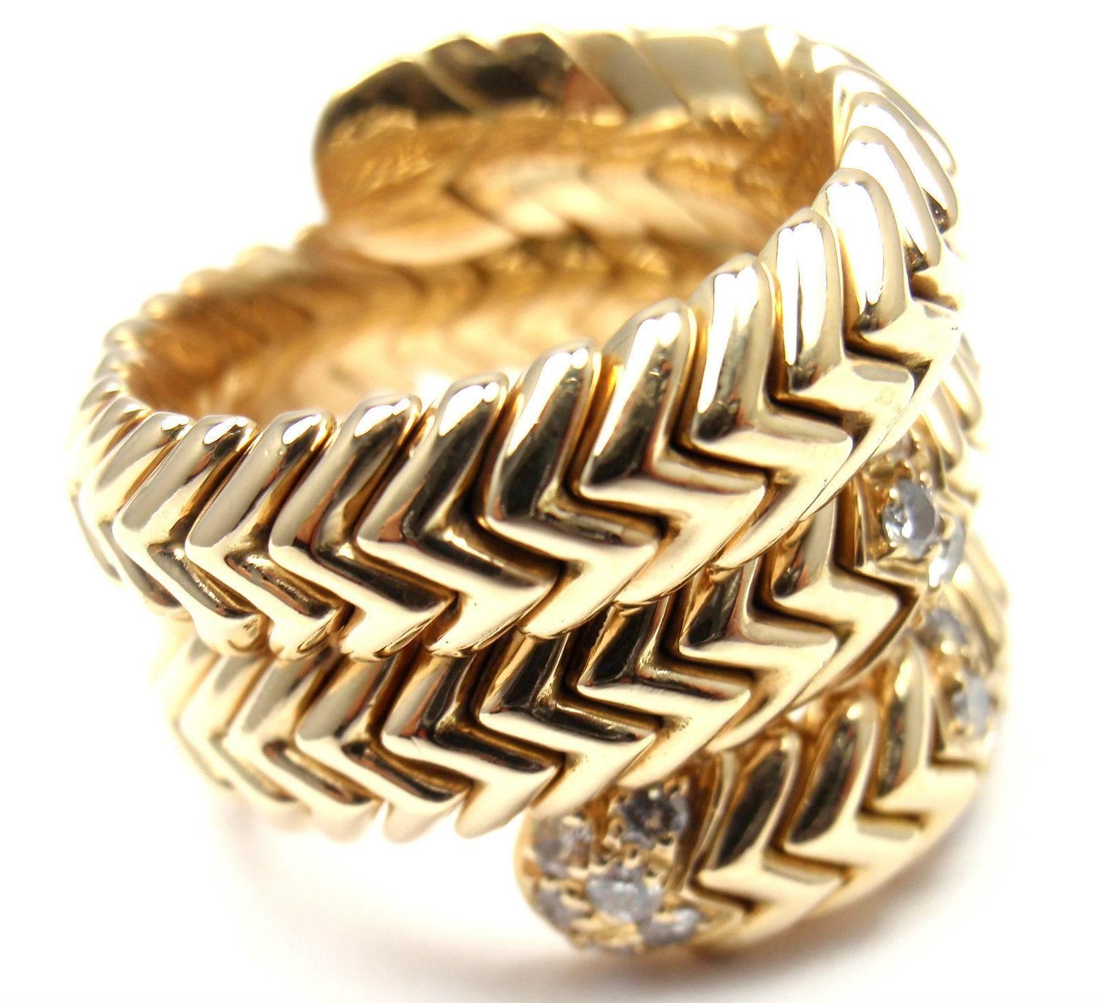 Bulgari Diamond Gold Spiga Snake Band Ring In New Condition In Holland, PA
