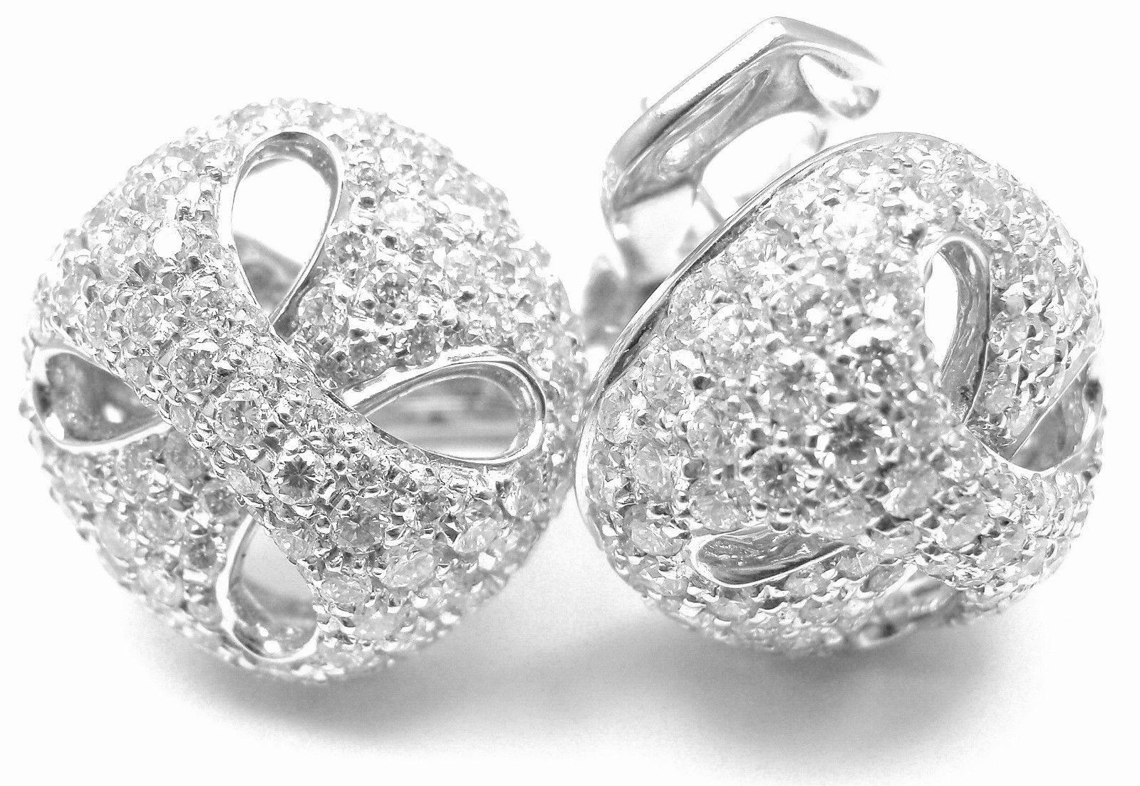 18k White Gold 3.03ct Diamond Earrings by Damiani.
With Round Brilliant Cut Diamonds VS1 Clarity G color total weight approx. 3.03ct
These earrings come with Box, Certificate and Tag.

Details:
Measurements: 18mm x 15mm
Weight: 9.7