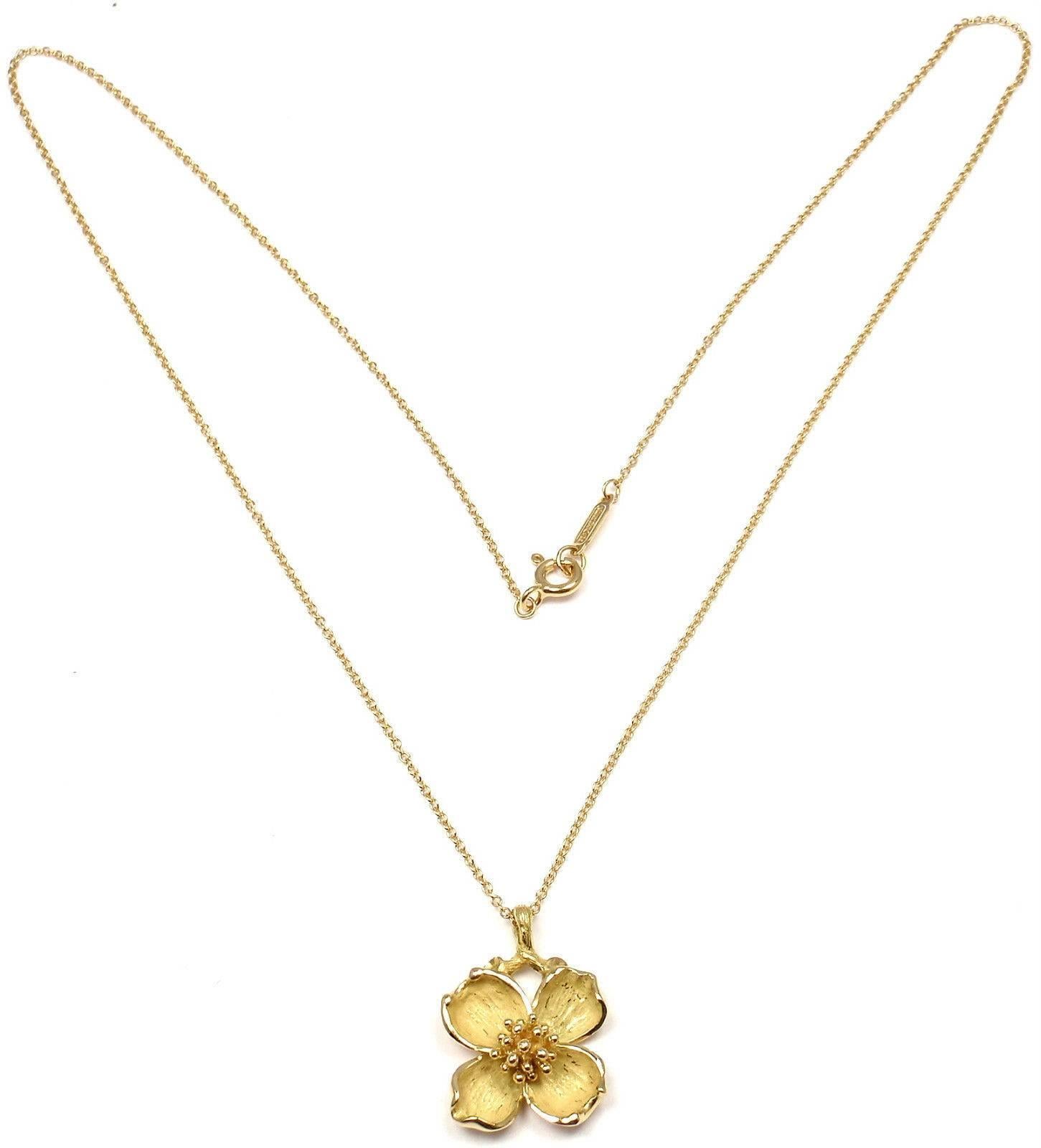 Women's Tiffany & Co. gold Dogwood Flower Pendant Necklace