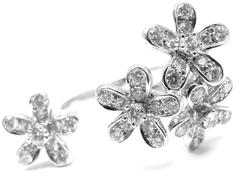 Van Cleef & Arpels Bague en or Socrate Diamond Between the Finger Flower