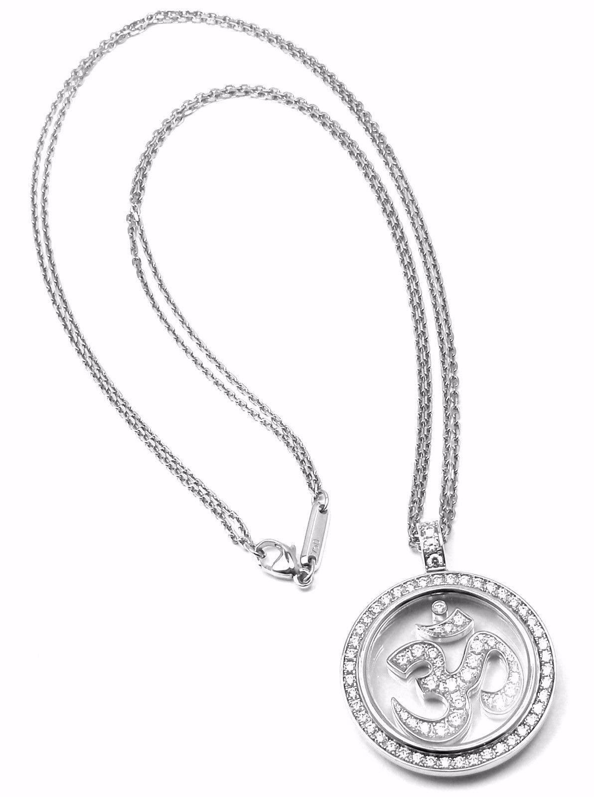 18k Weißgold Diamant OM Halskette von Chopard. 
Mit 74 Diamanten im Brillantschliff:: Reinheit VVS1:: Farbe E:: Gesamtgewicht ca. 1::50ct

Details: 
Länge der Kette: 17