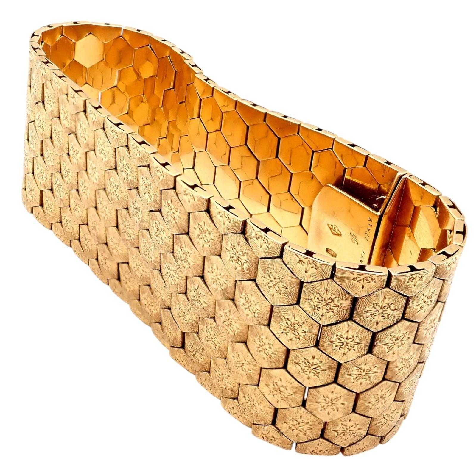 Vintage Mario Buccellati Hexágono de nido de abeja Pulsera ancha de oro amarillo en venta 2