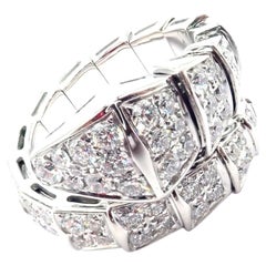 Bague Bulgari Serpenti Viper en or blanc sertie de diamants