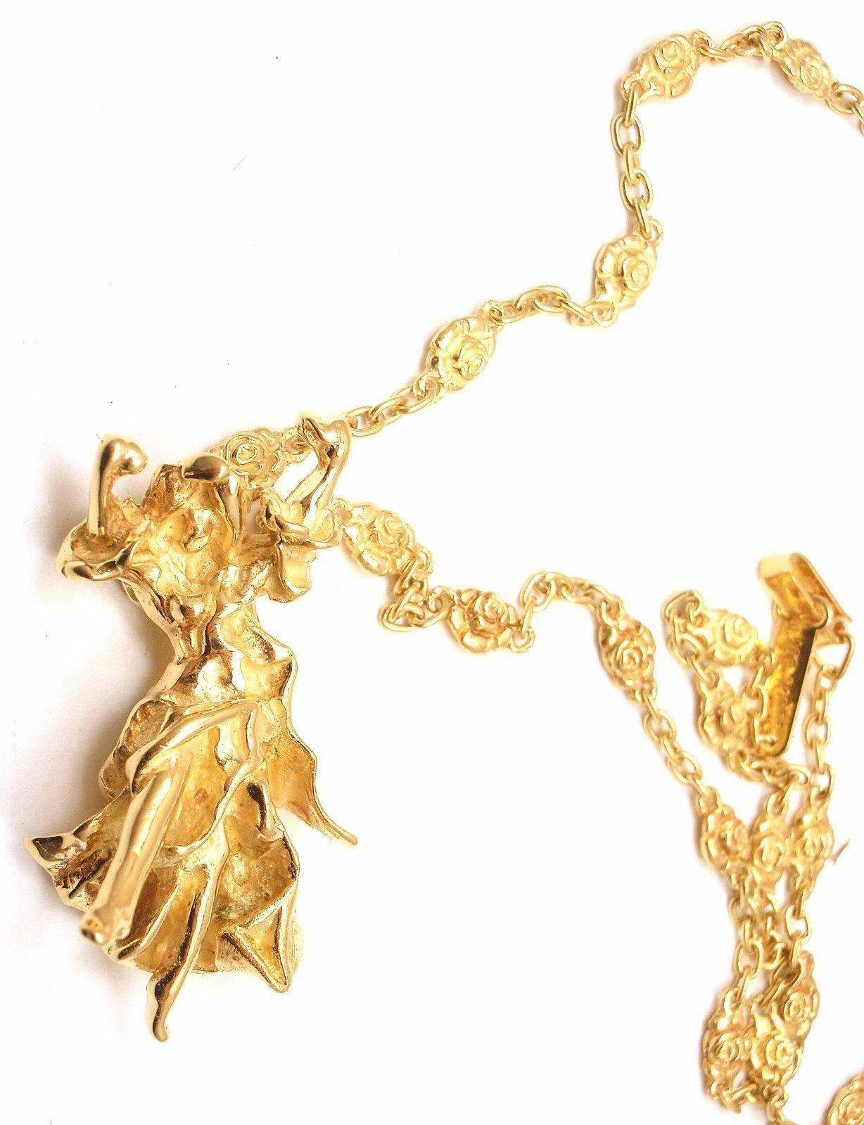 dali necklace