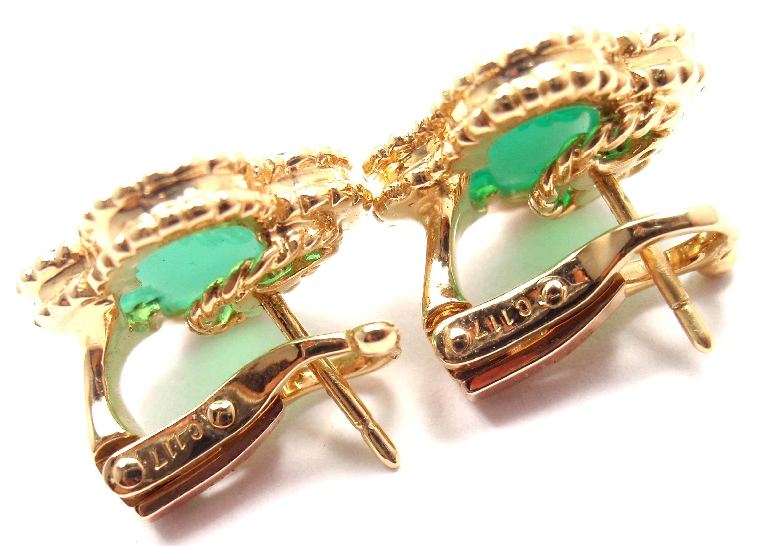 18k Yellow Gold Vintage Alhambra Green Chalcedony Earrings by Van Cleef & Arpels. 
With 2 green chalcedony stones: 15mm each.
These earrings are for pierced ears.

Details: 
Measurements: 15mm x 15mm
Alhambra: 14mm
Weight: 7.4 grams
Stamped