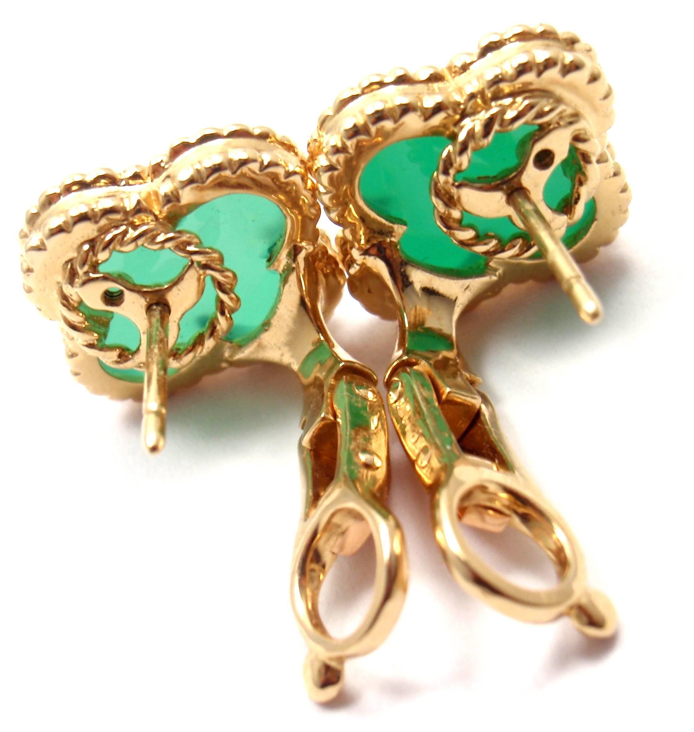 Van Cleef & Arpels Vintage Alhambra Green Chalcedony Yellow Gold Earrings In New Condition In Holland, PA