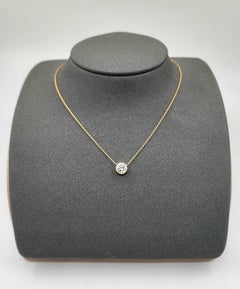 Collier avec diamant de 1,12 ct serti à la française, en or jaune 14 carats