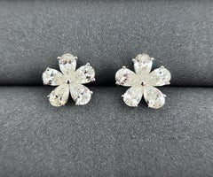 2.00 ct Pear Shape Diamond Earrings set in Platinum