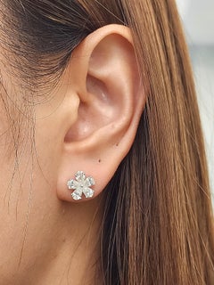 2.00 ct Pear Shape Diamond Earrings set in Platinum