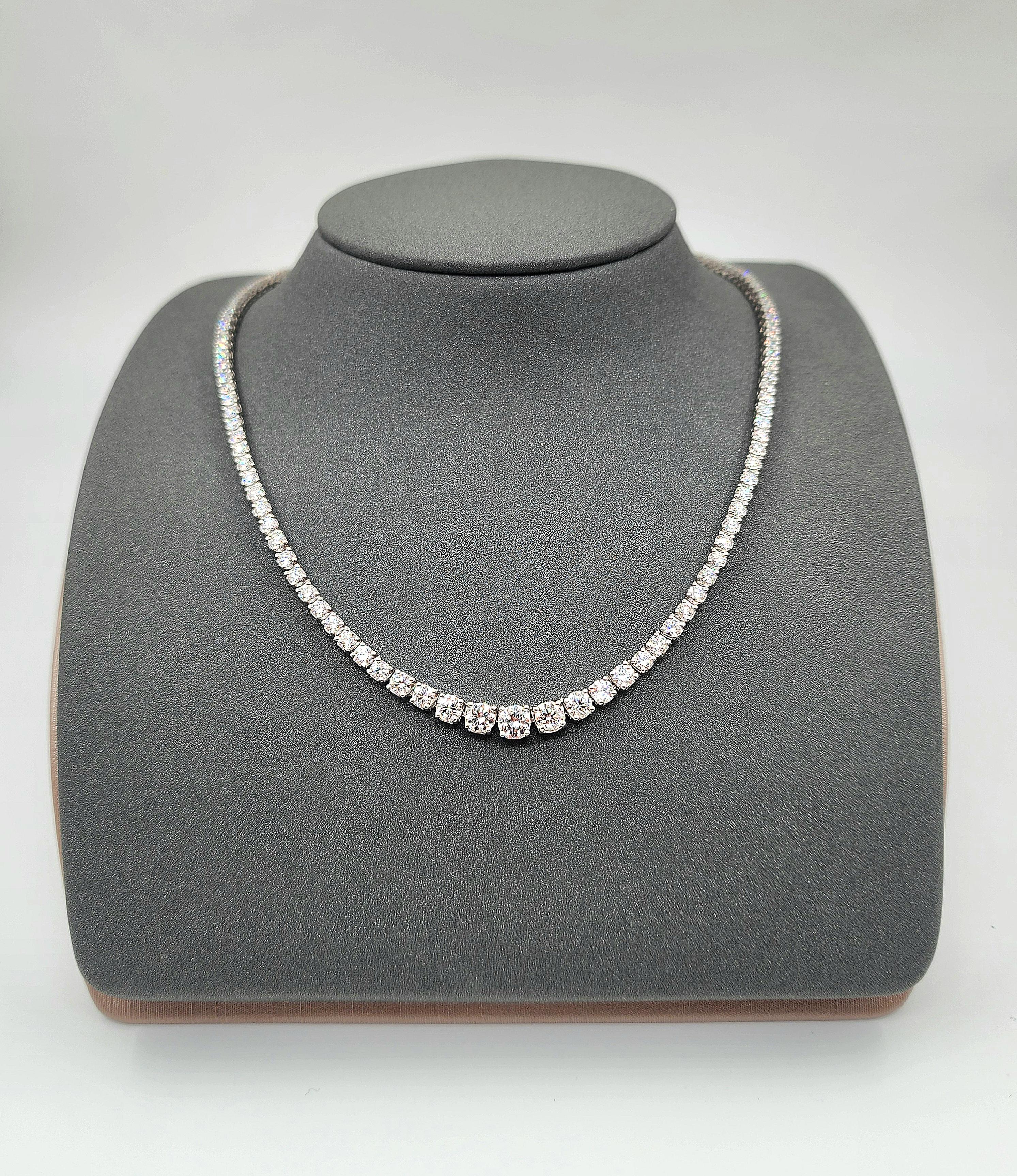 Graduated Slit 9.75 ct Riviera Graduated Diamond Necklace set in Platinum For Sale at ...