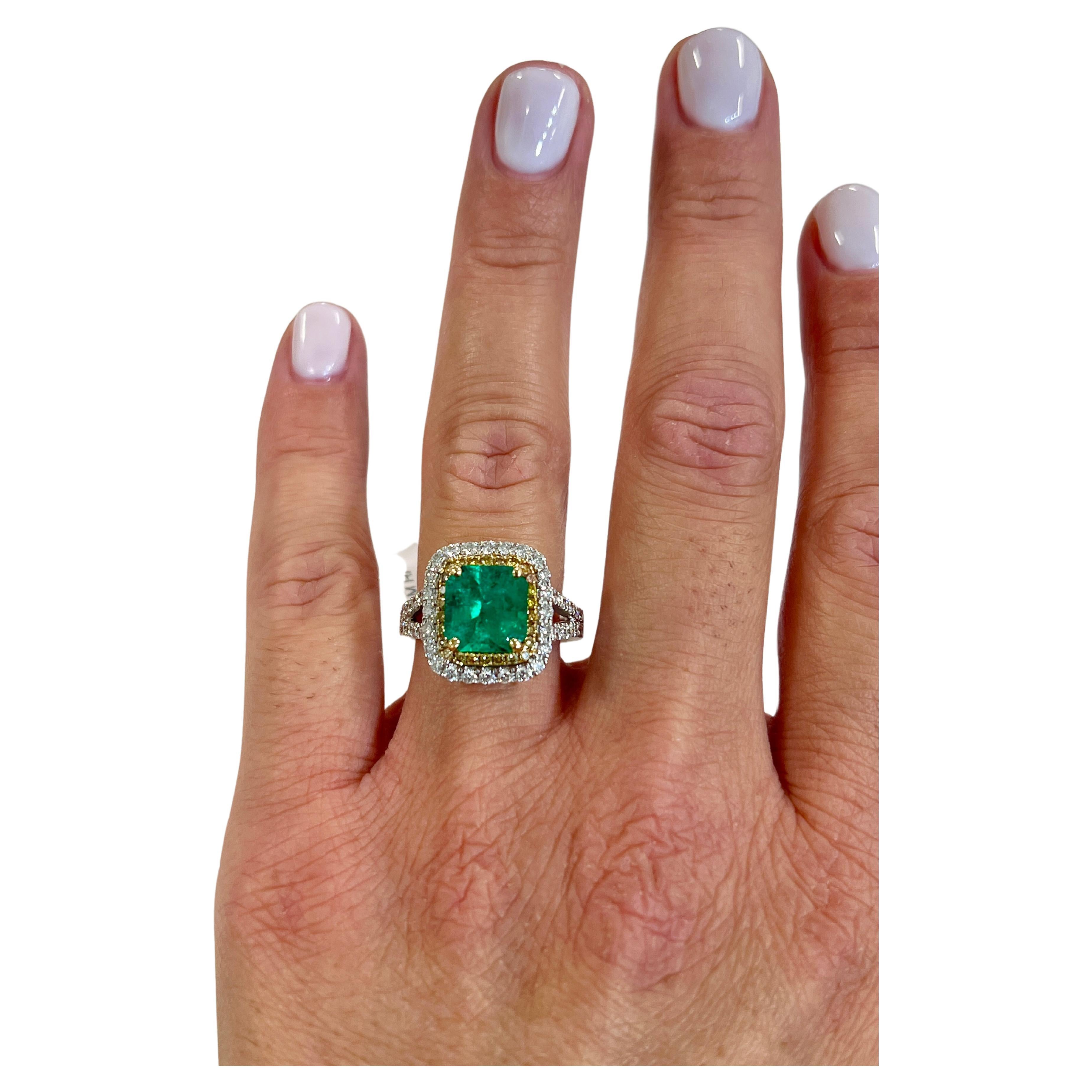 3.56 ct Natural Emerald & Diamond Ring For Sale