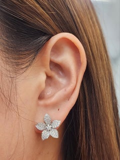 Beautiful 1.48 Carat Diamond Flower Earrings set in 18k White Gold