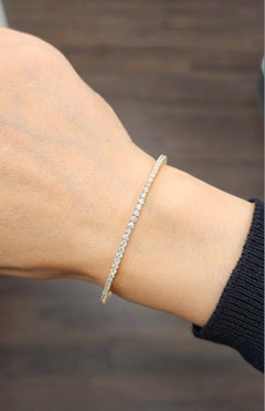 Flexibler Diamantarmreif mit 2,23 Karat, 14k Gelbgold, 75 Diamanten