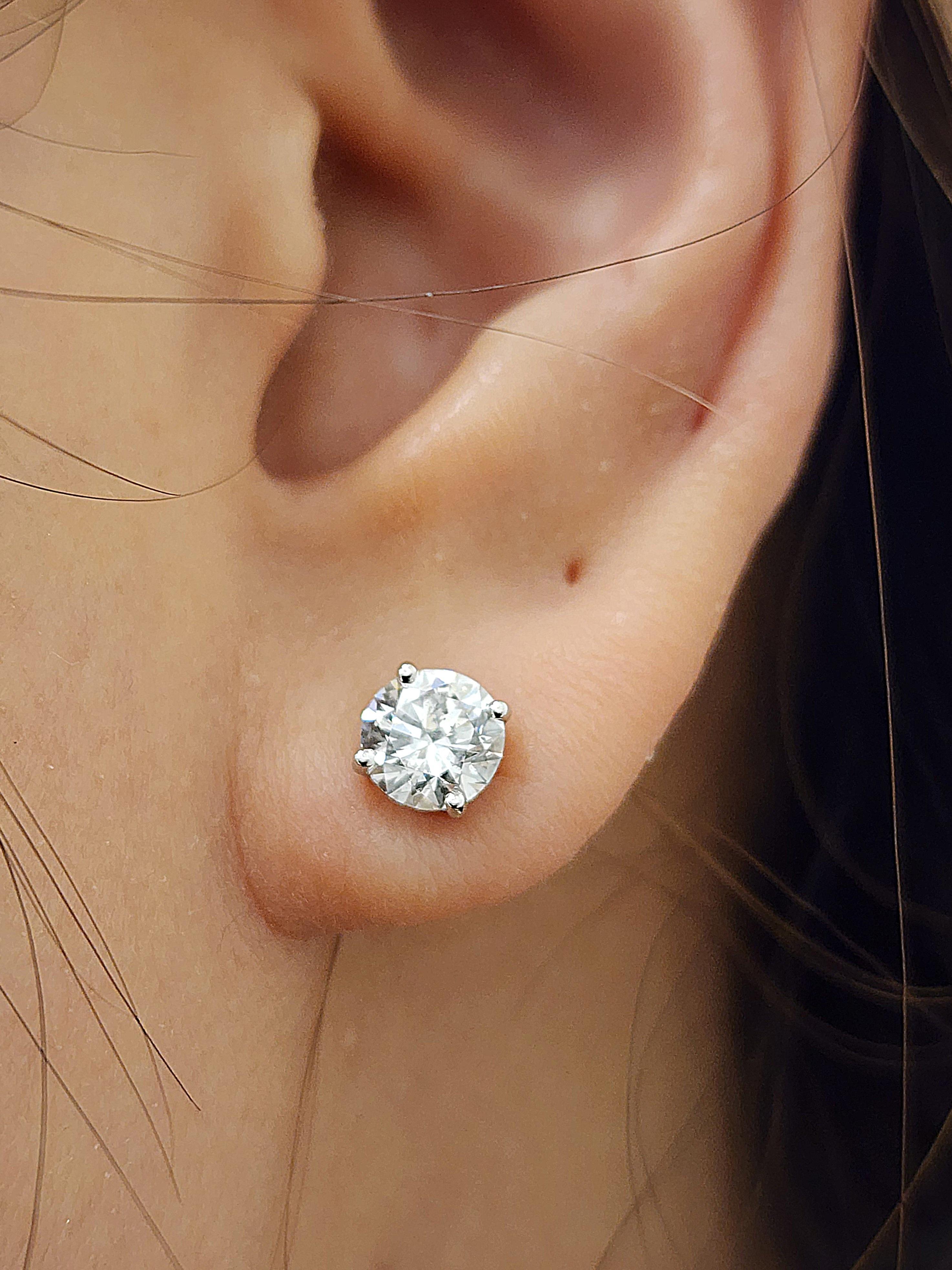 Moderne Boucles d'oreilles en diamant de 1.85 ct en vente
