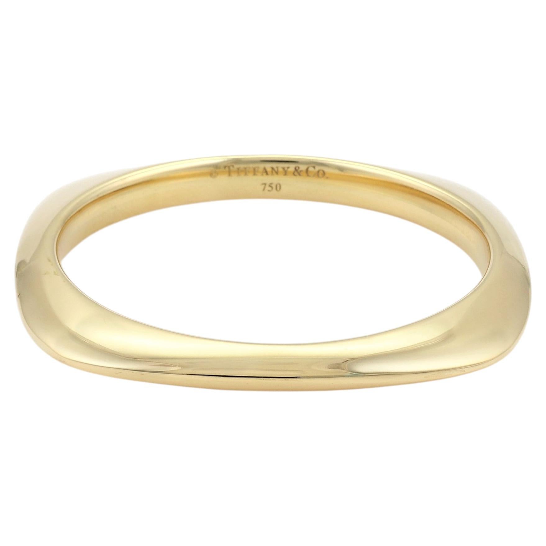 Tiffany & Co. Cushion Shape 18k Yellow Gold Bangle Bracelet For Sale