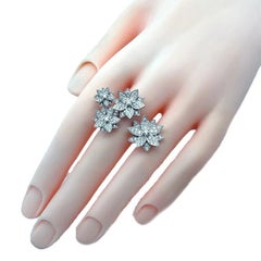 Van Cleef & Arpels Lotus 4 Flowers Diamond 18k White Gold Between Finger Ring