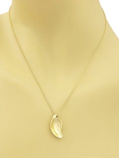 Tiffany & Co. Peretti 18k Yellow Gold Leaf Pendant Necklace 16"