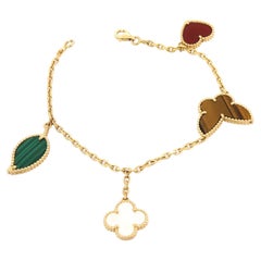 Bracelet Van Cleef & Arpels « Lucky Alhambra » en or jaune 18 carats à 4 motifs, avec certificat, 7,5 pouces