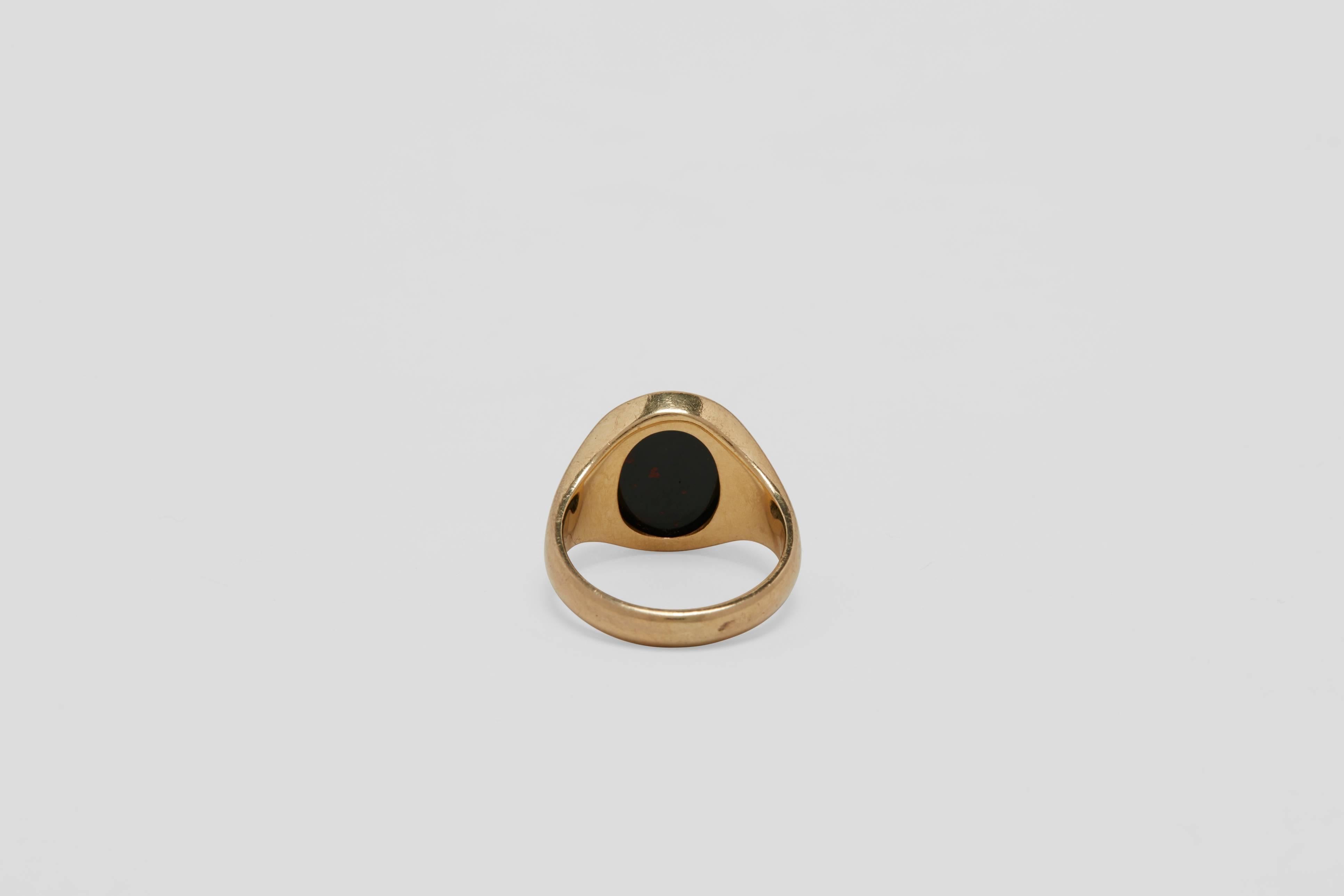 Women's or Men's 18 Karat Yellow Gold Gentlemen's Signet Ring