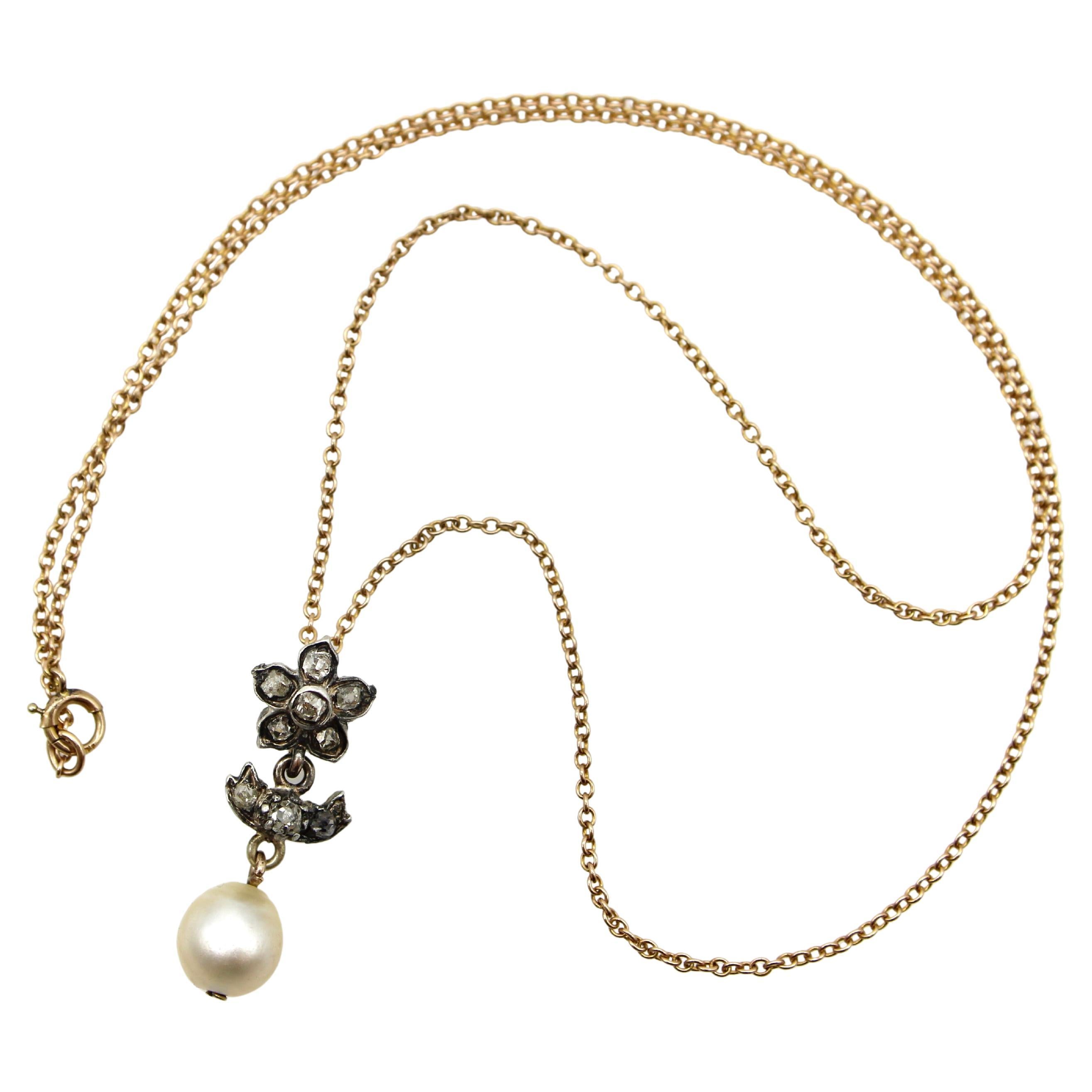 Viktorianischer Silber- und Diamant-Blumenanhänger mit Perle an 10K Goldkette im Angebot