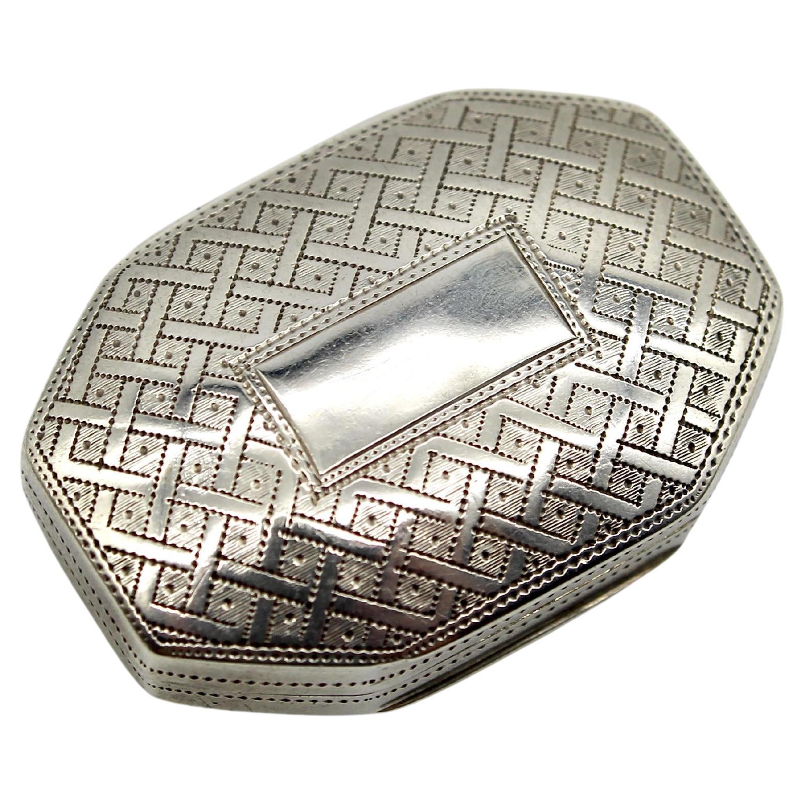 Sterling Silver Georgian Octagonal Vinaigrette with Engraved Latticework