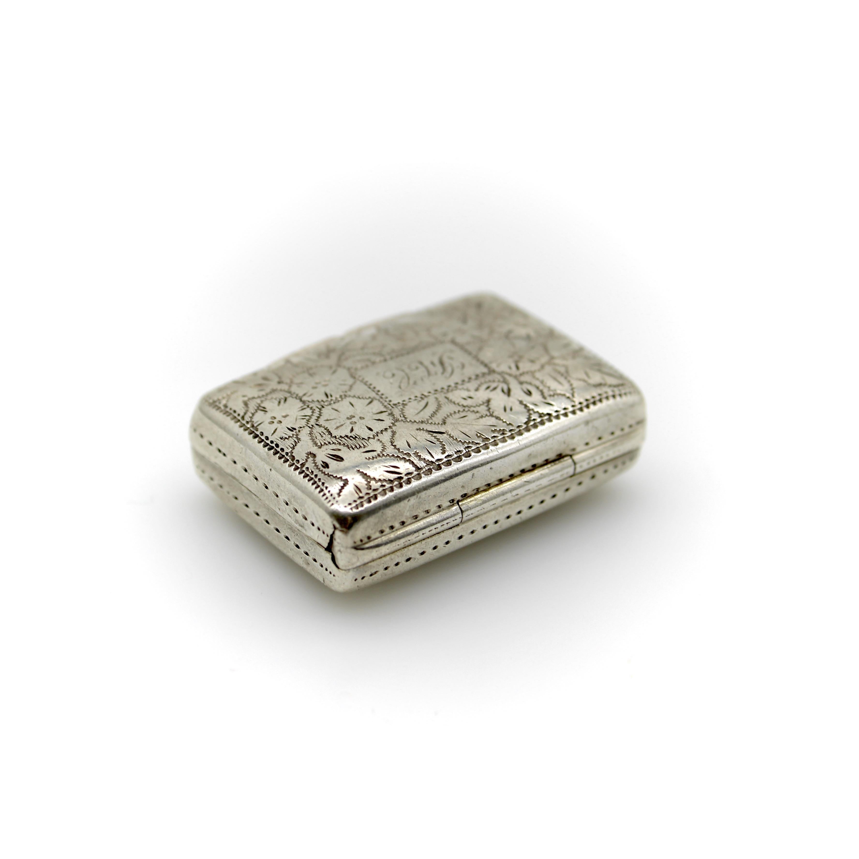 Sterling Silver William IV Rectangular Vinaigrette with Floral Border In Good Condition For Sale In Venice, CA