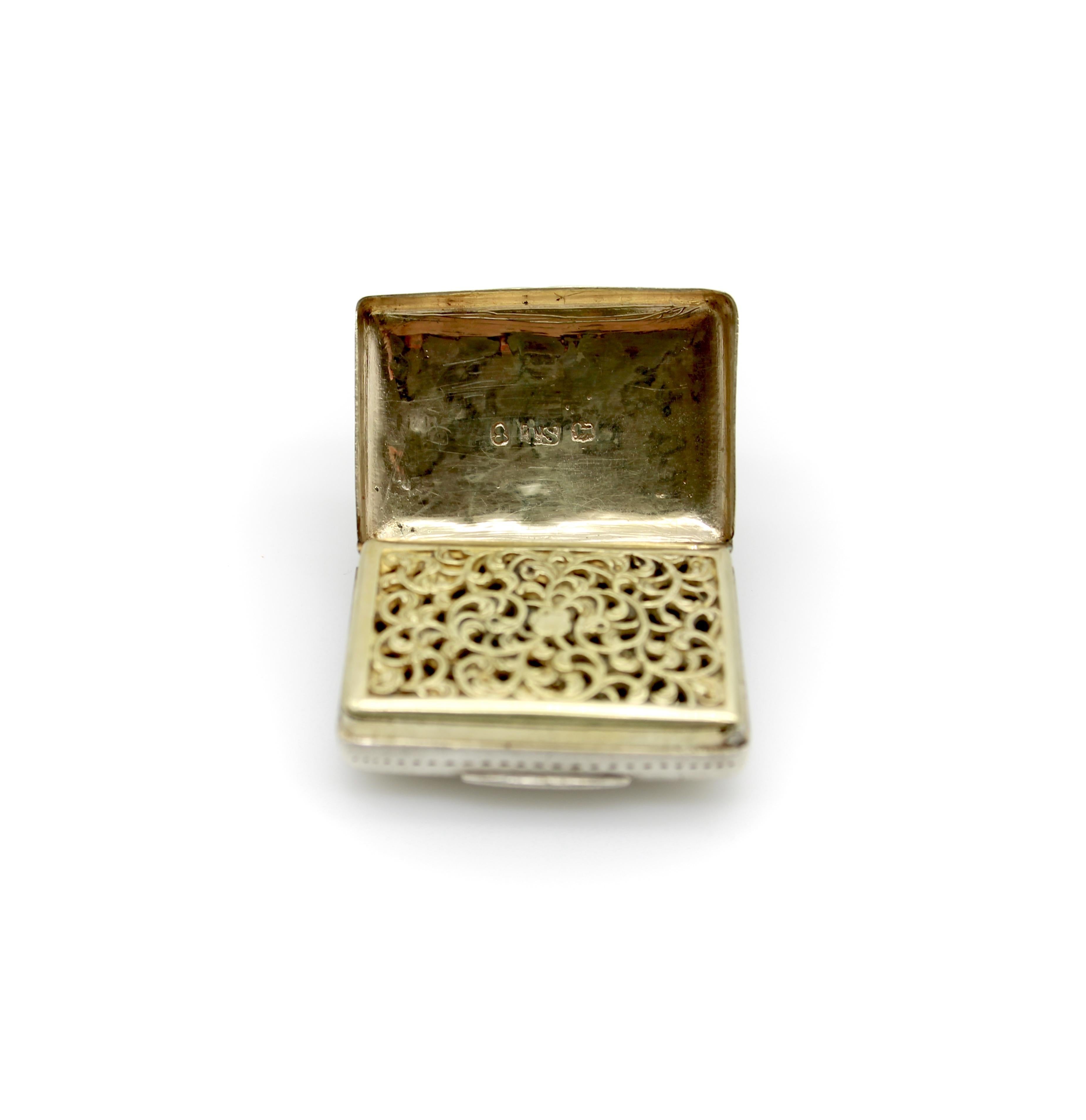 Sterling Silver William IV Rectangular Vinaigrette with Floral Border For Sale 2