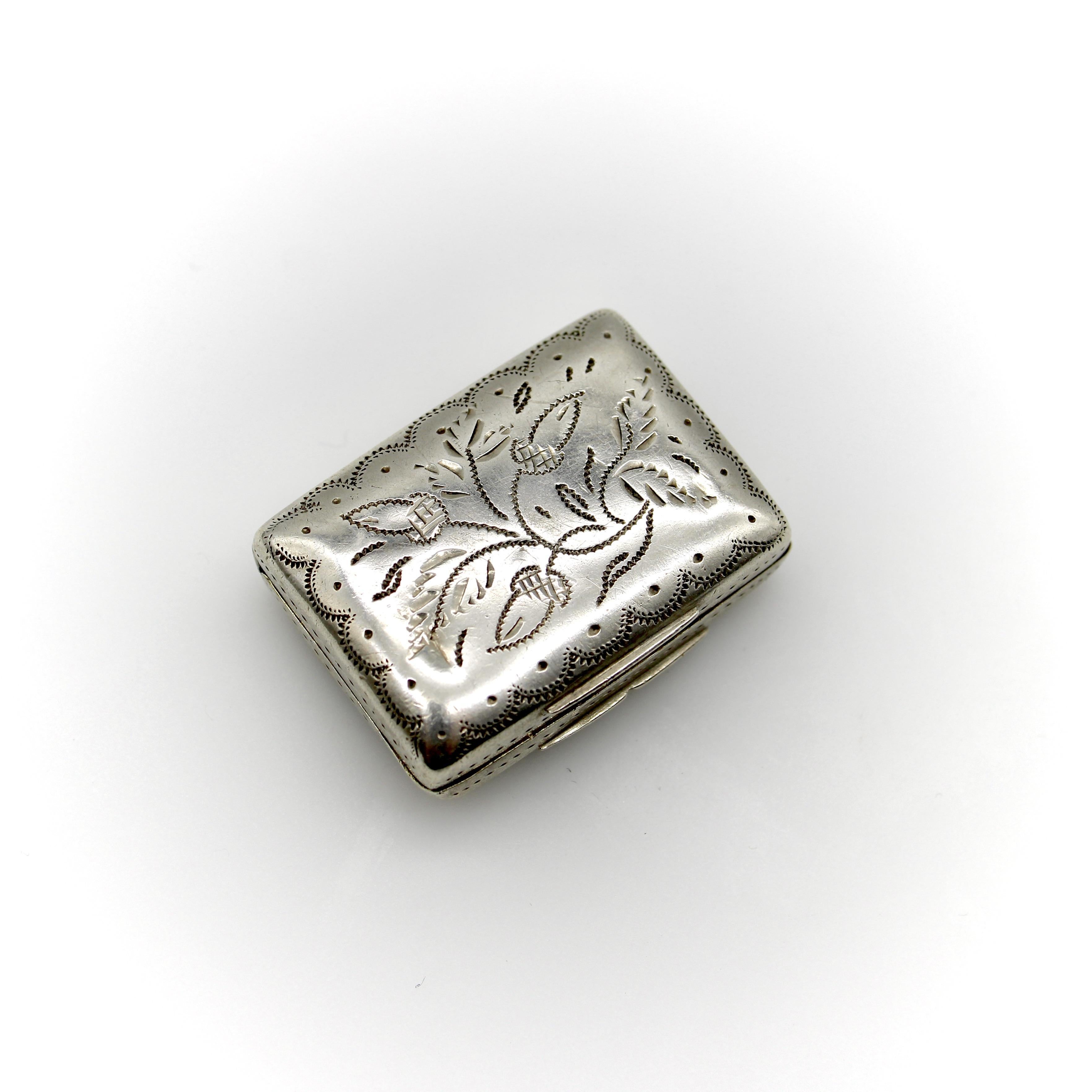 Sterling Silver William IV Rectangular Vinaigrette with Floral Border For Sale 3