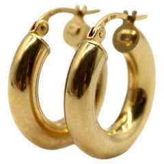 Vintage Italian 18K Gold Macaroni Hoop Earrings