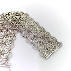 Pulsera italiana vintage con pavé de microdiamantes y diseño de estrellas repetidas
