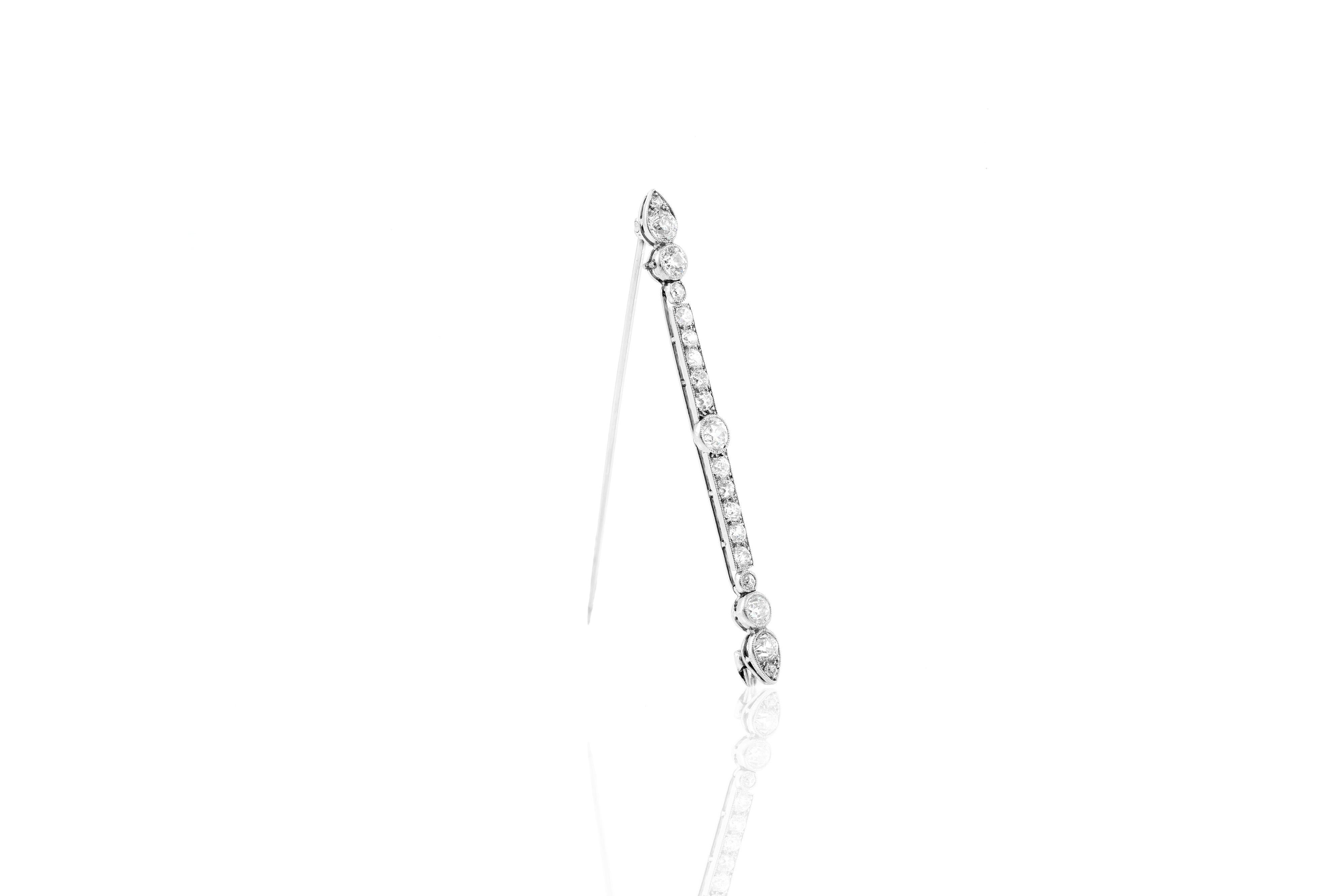 Cartier Platin-Diamant-Anstecknadel im Zustand „Hervorragend“ im Angebot in New York, NY