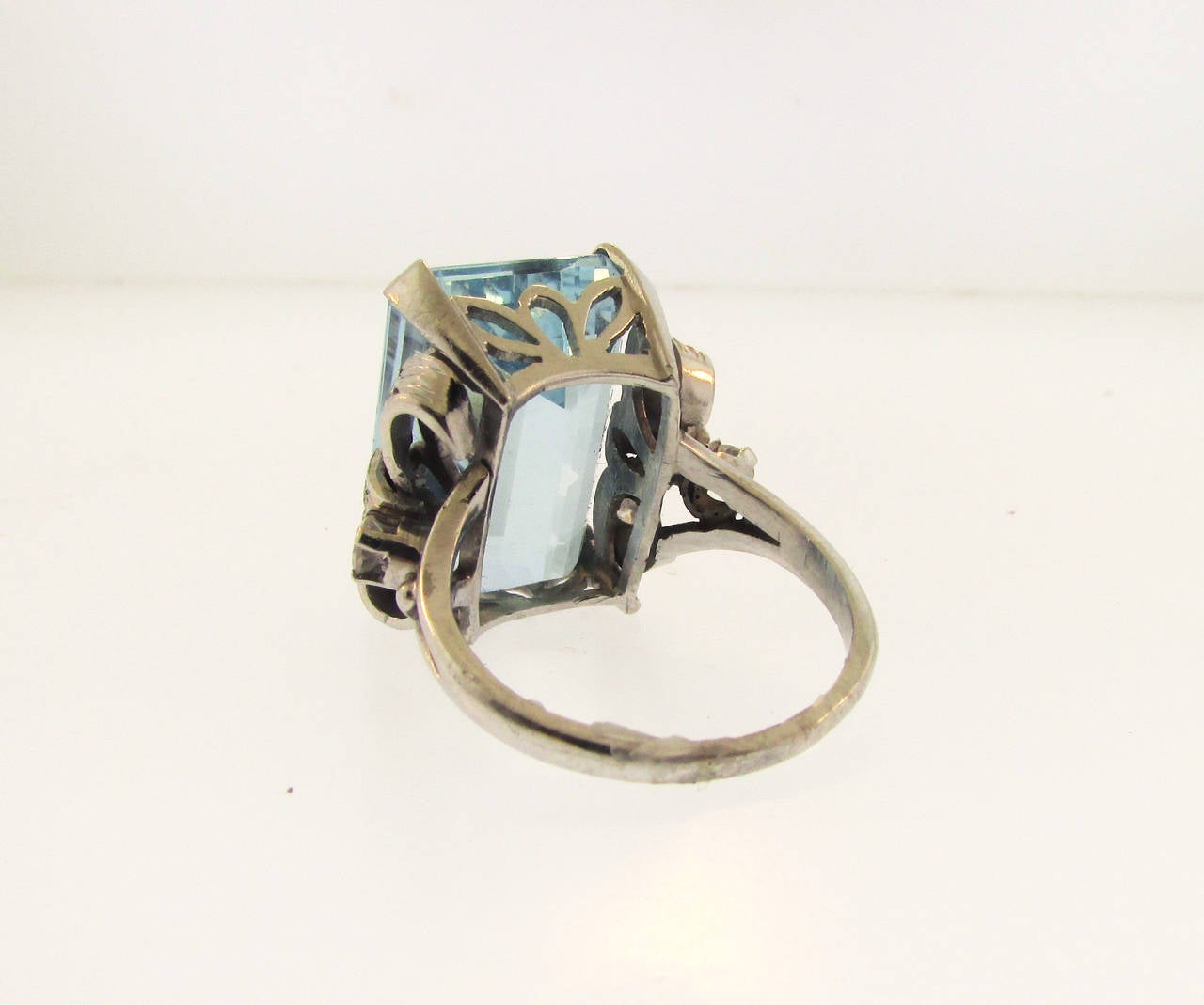 1940s Aquamarine Gold Cocktail Ring