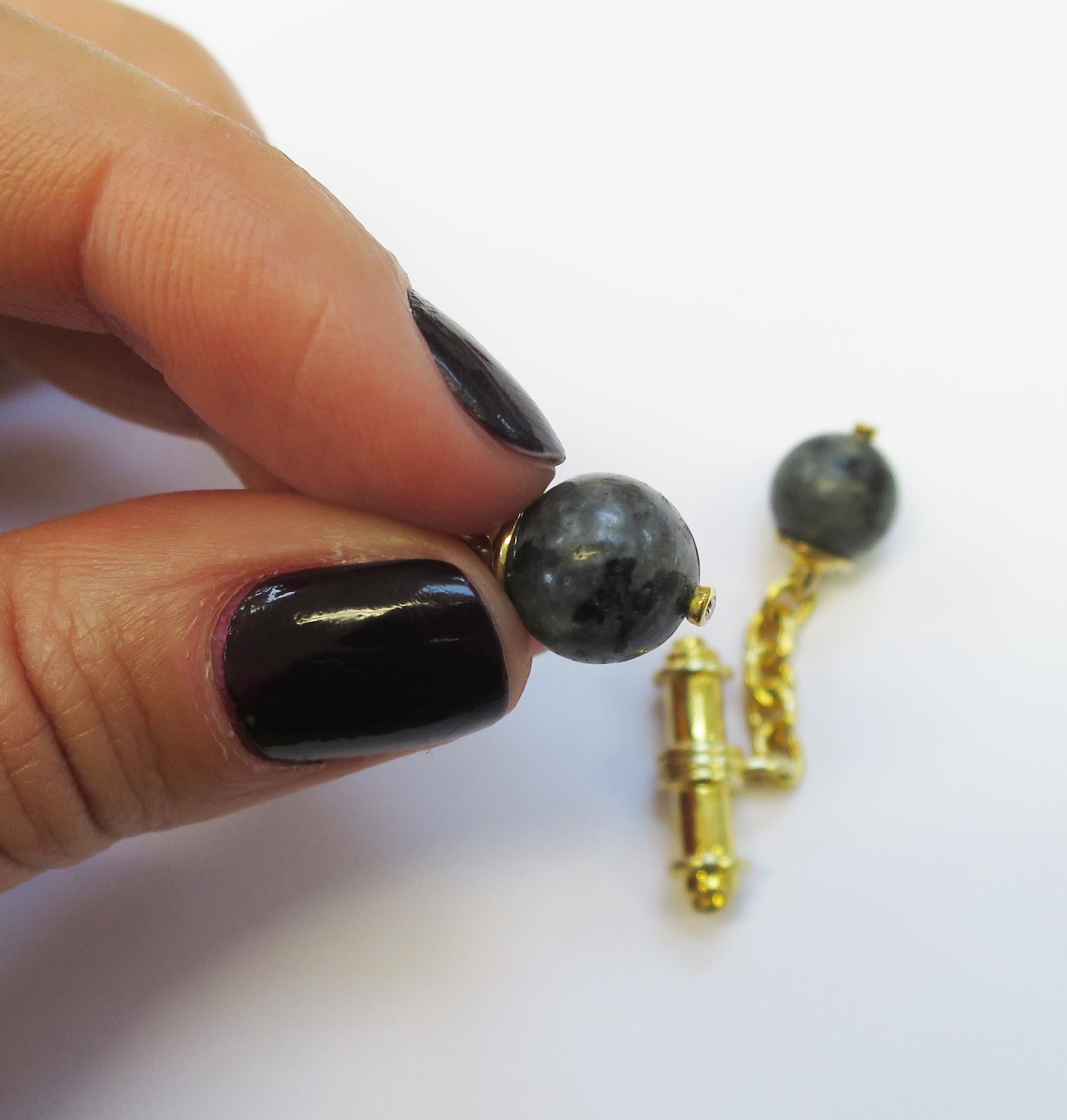 18 Carat Yellow Gold Vermeil Diamond Labradorite Bead Chain Cufflinks In New Condition For Sale In London, GB