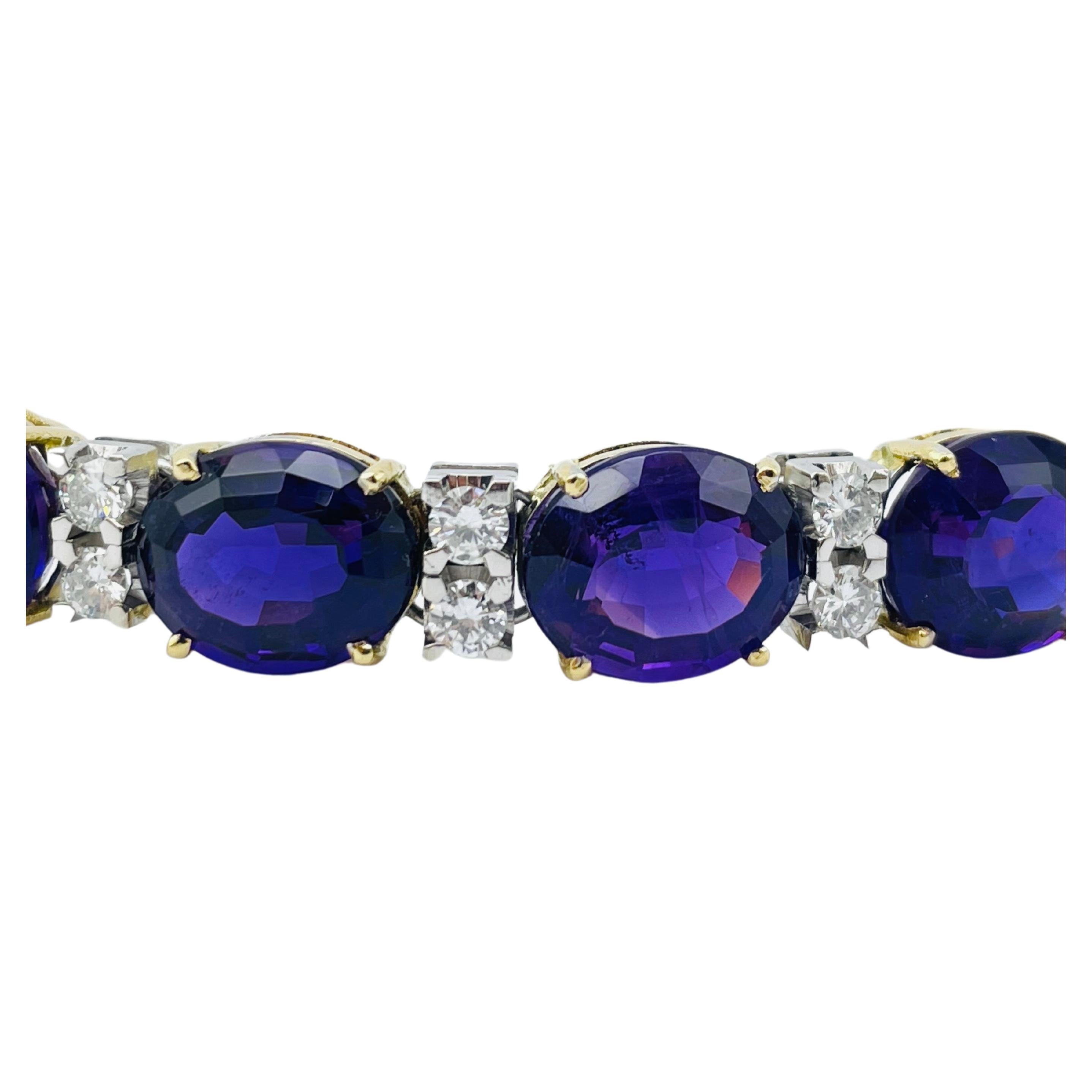 Noble Amethyst and Diamond Bracelet, 18k Yellow Gold and White Gold For Sale 3