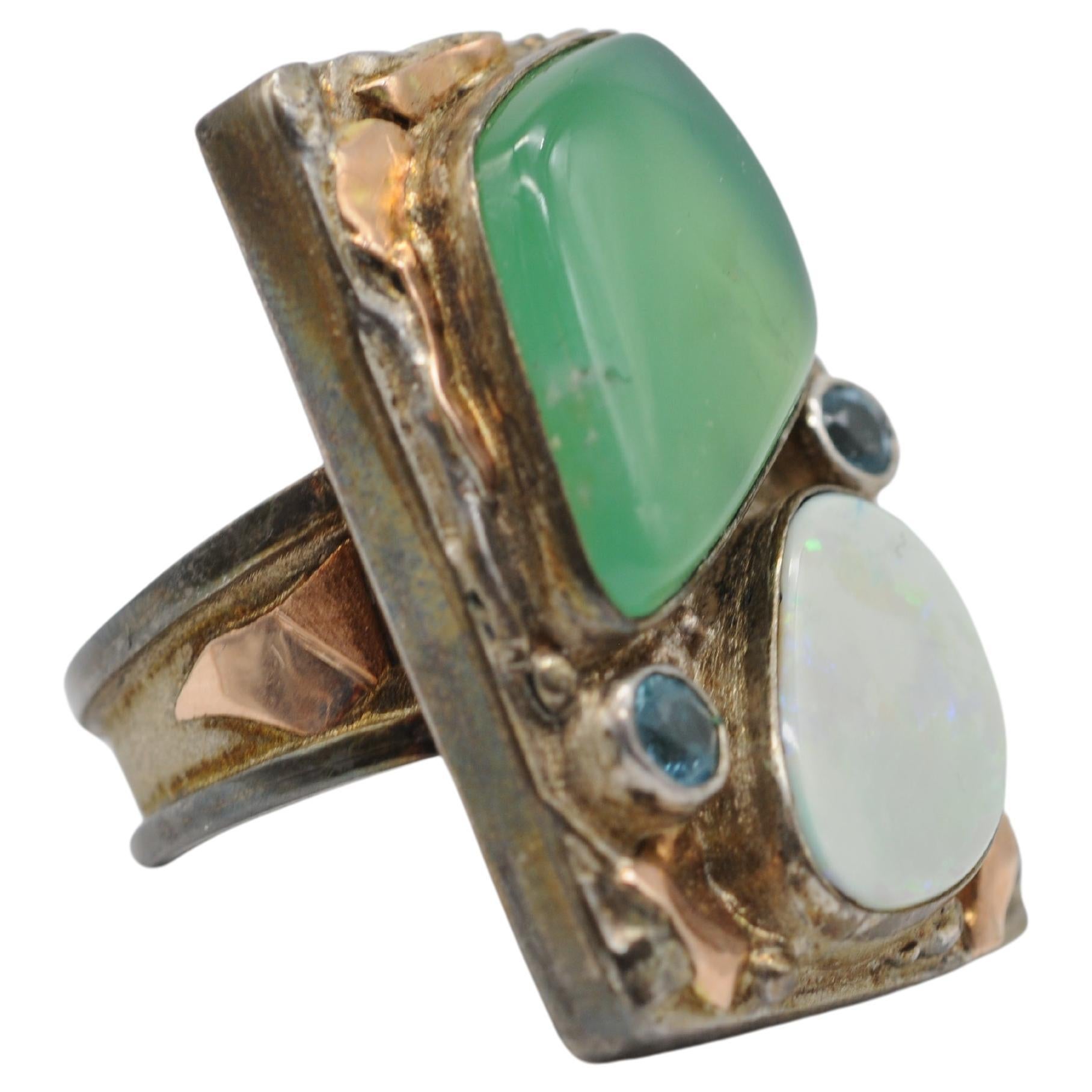 Antiker majestätischer Silberring aus antikem Silber mit Opal-Aquamarin und Jade im Angebot