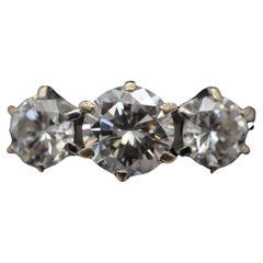 Anillo de Diamantes con Tres Diamantes IF(internamente sin defectos), Color:F