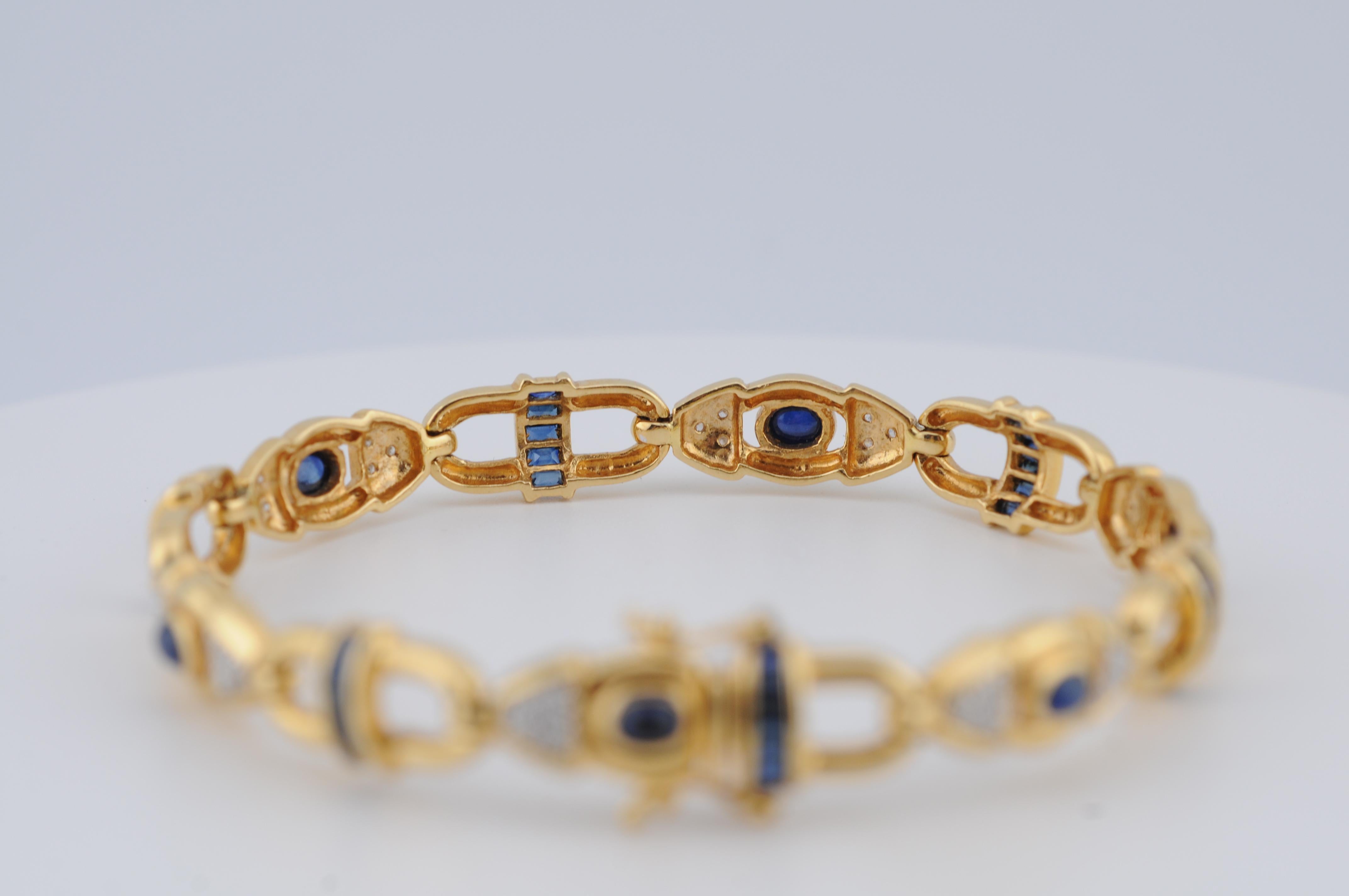 Bracciale in oro con zaffiro cabochon e diamanti in oro 18k YG In condizioni buone in vendita a Berlin, BE