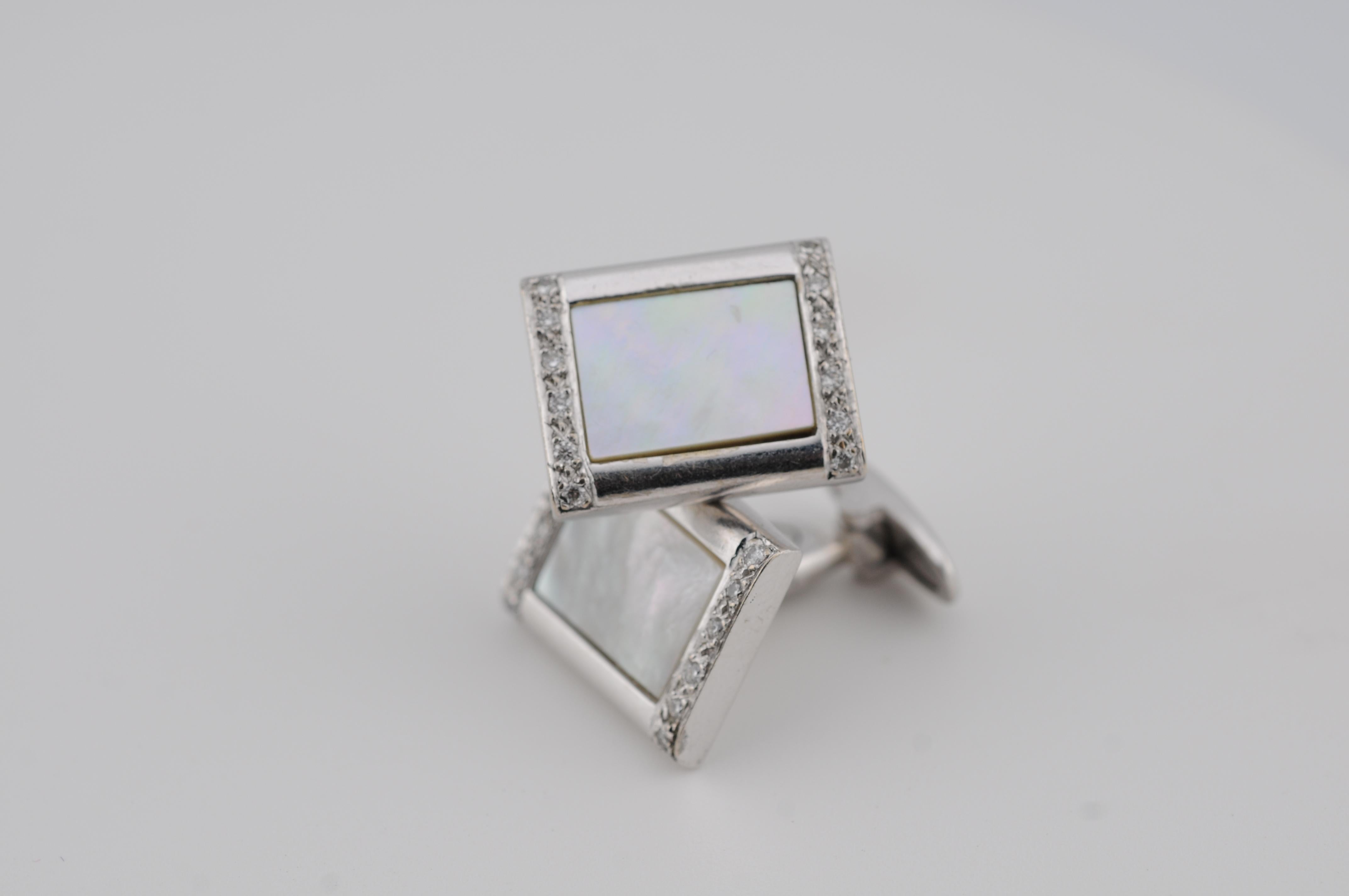 Gemelli in oro bianco 14k con madreperla e diamanti In condizioni buone in vendita a Berlin, BE