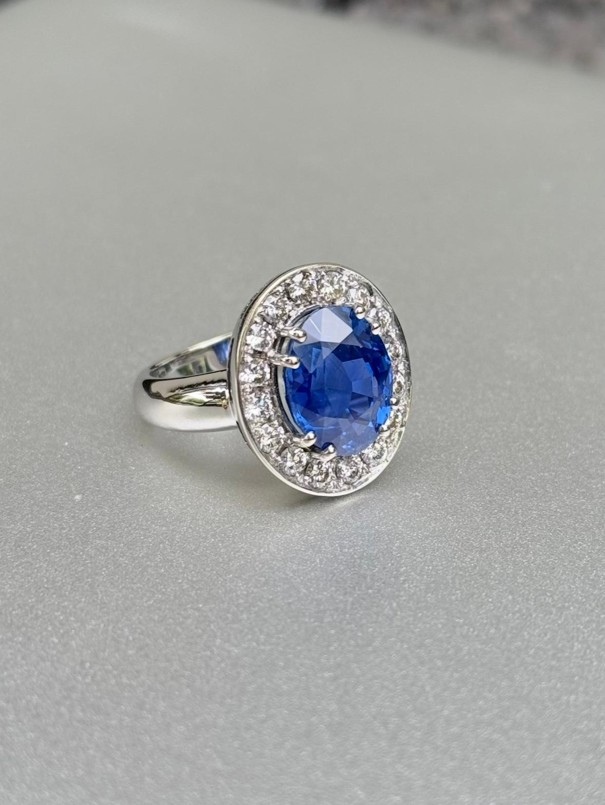 Feiner 6,79-Karat-Ring mit natürlichem Ceylon-Saphir und DSEF-Zertifikat aus 18 Karat Gold im Angebot 4