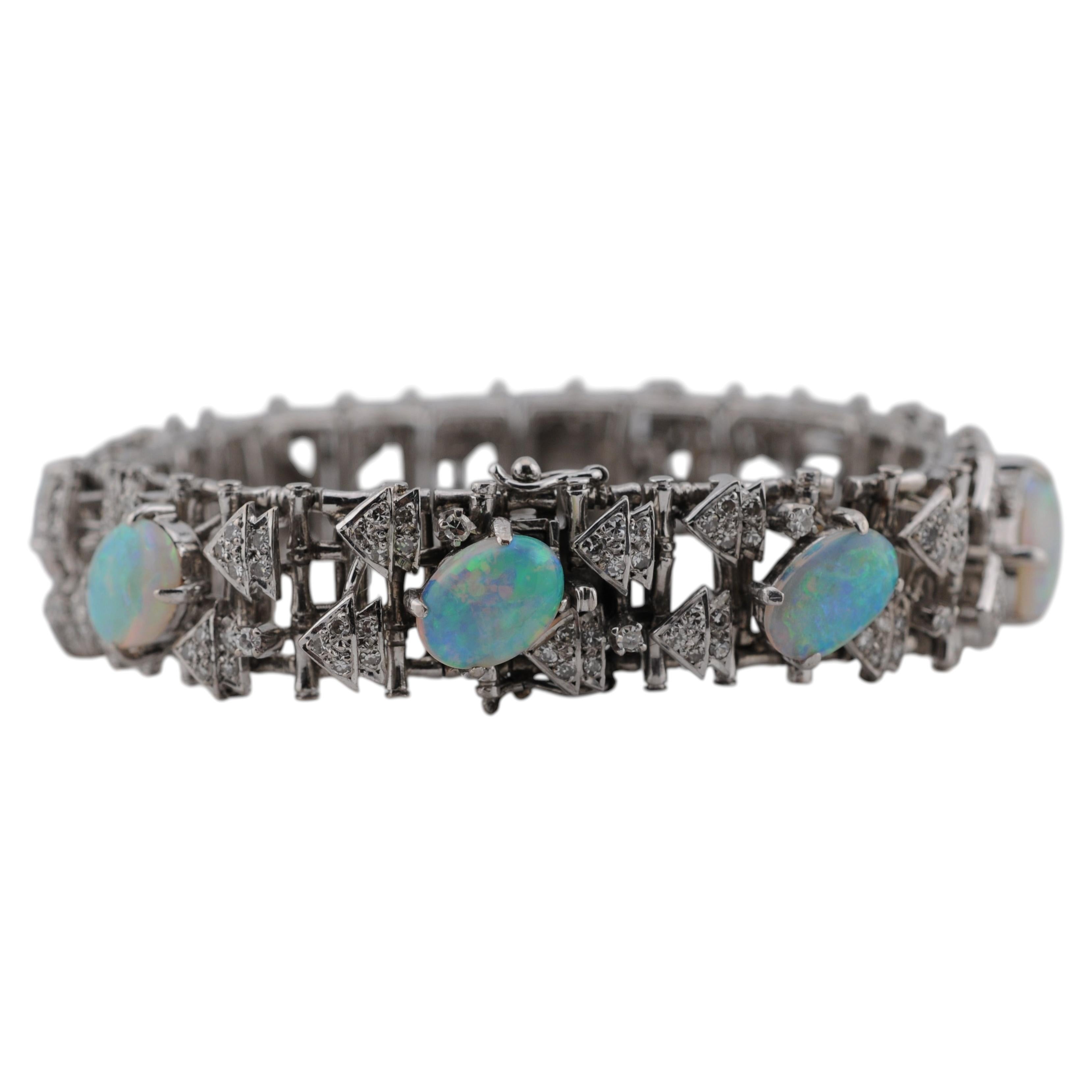 18k White Gold Diamond & Opal Bracelet - 17 cm For Sale