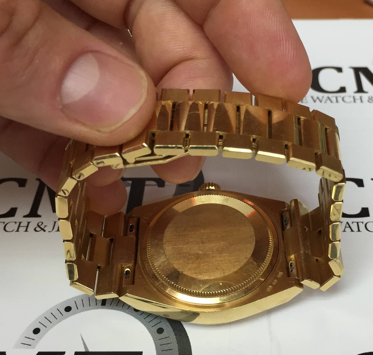 Women's or Men's Rolex Yellow Gold Wood Dial OysterQuartz Day-Date Quartz Presidential Wristwatch