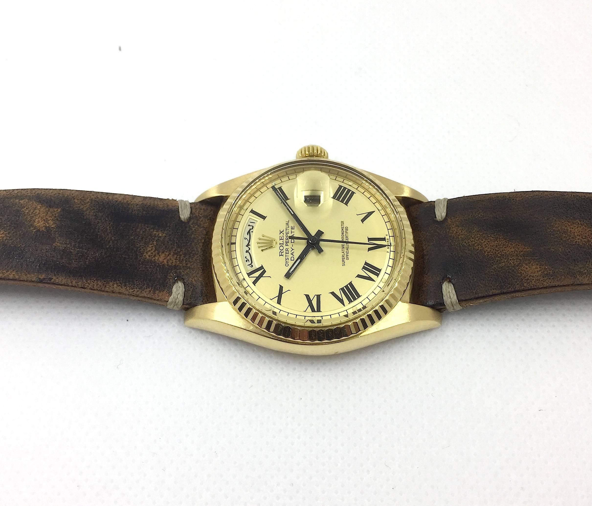 Rolex Vintage 18K Yellow Gold Day-Date Watch with Arabic Day and Date In Excellent Condition In New York, NY