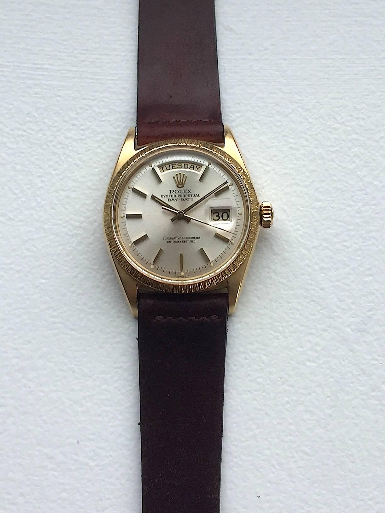 Rolex Gelbgold Oyster Perpetual Day-Date Automatik-Armbanduhr mit Papieren für Damen oder Herren