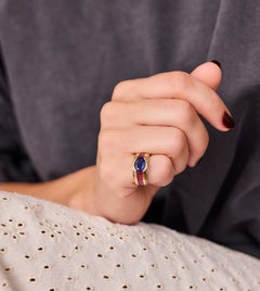 Bague-sceau Hemmerle sertie d'un saphir de 2,57 carats et d'un rubis de 1,8 carats, Munich, Allemagne, années 1980