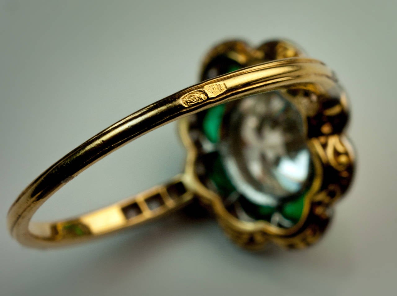 1920s Art Deco Emerald Diamond Platinum Engagement Ring 2