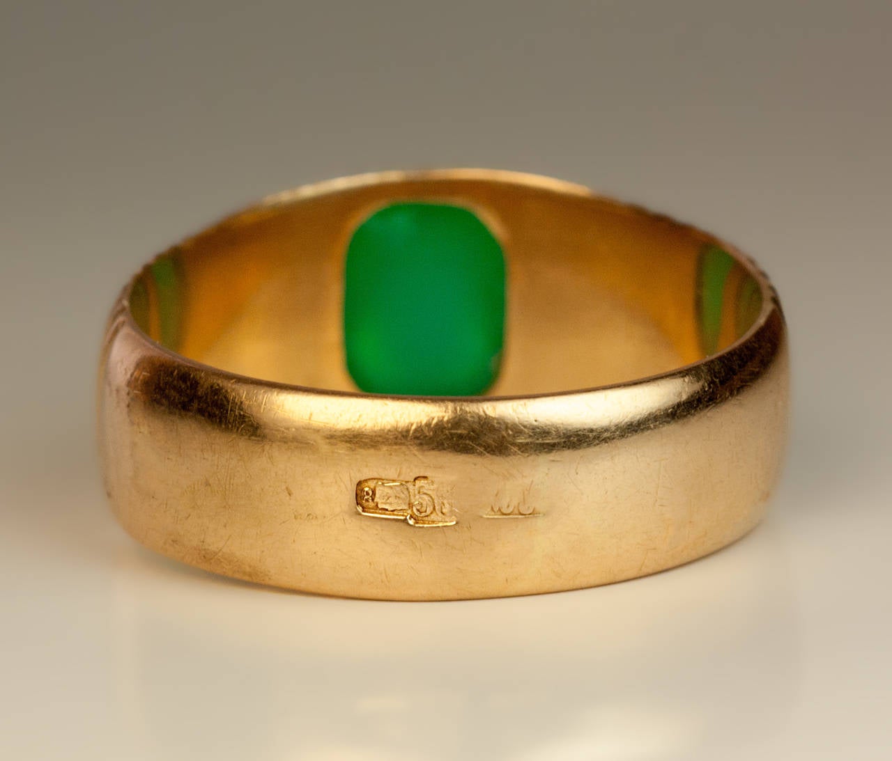 Antique Russian Chrysoprase Gold Ring 1