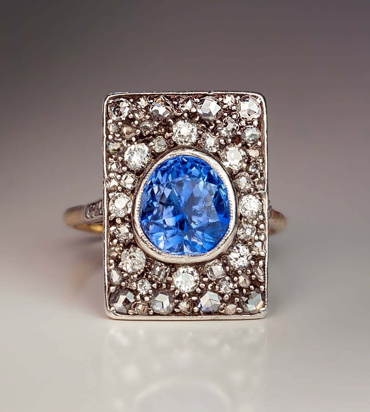 Antique 5 Carat Sapphire Diamond Gold Ring In Excellent Condition In Chicago, IL